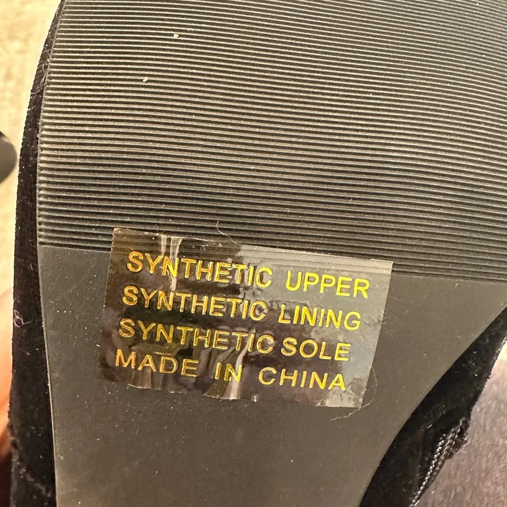 Silent D Black Velvet Stretch Ankle Boots — Size 39 (8.5 US) - Picture 3 of 5